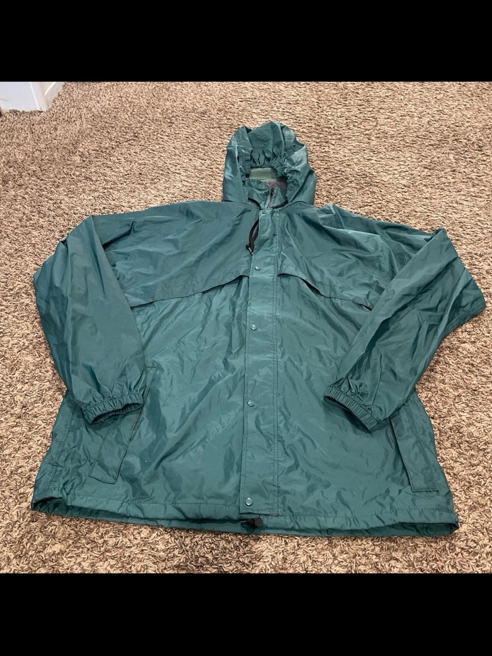 bass pro shop raincoat with hood men’s large